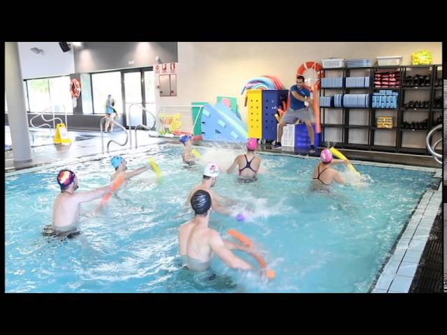 clases de gimnasia en el agua